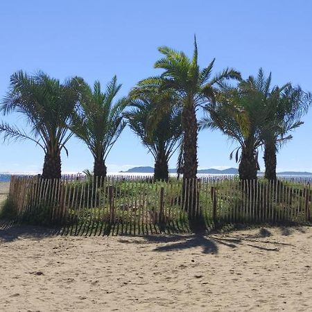 Suite Avec Tropezienne Vue Mer Hyères Kültér fotó